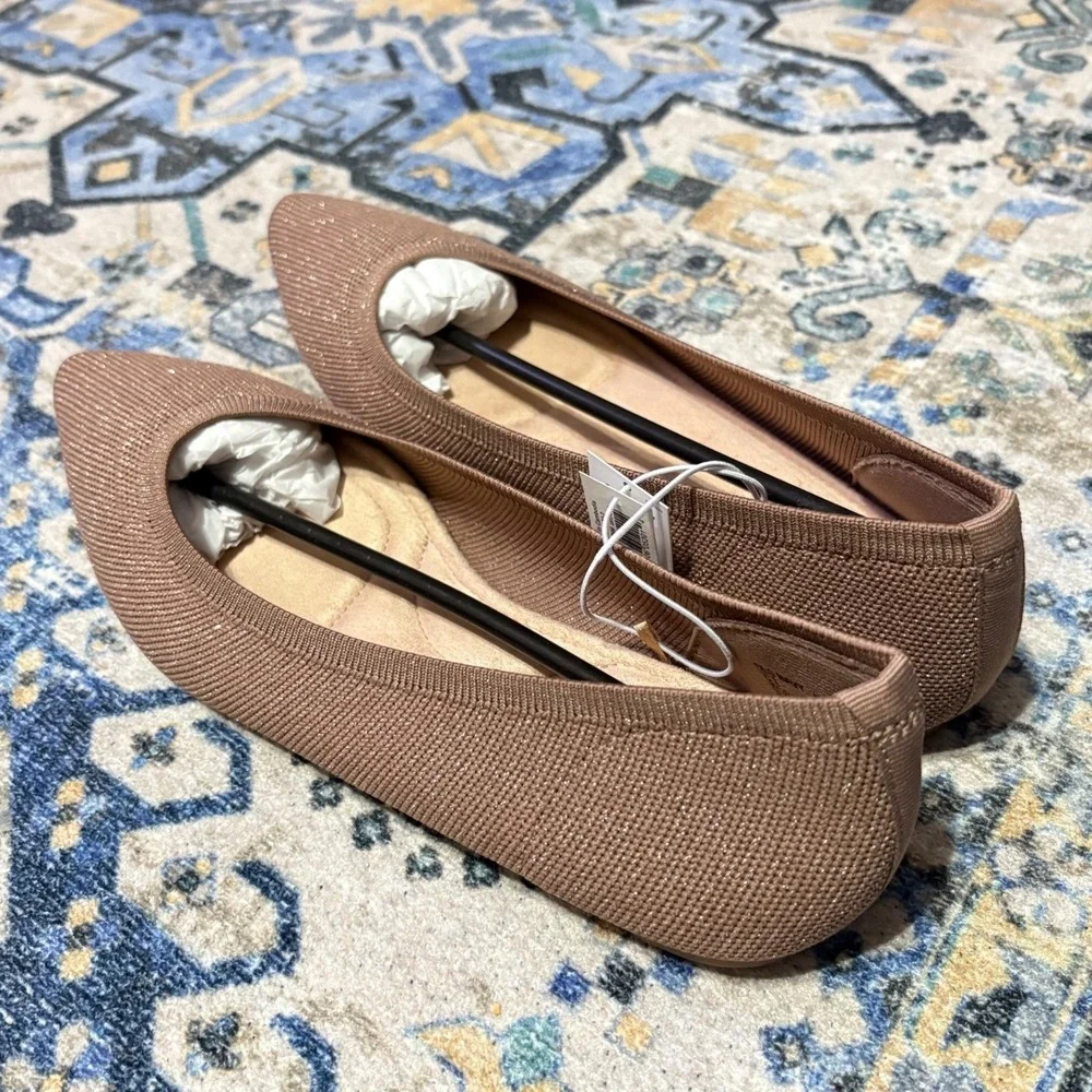 NWT Old Navy Textured Knit Pointy Toe Ballet Flats in Cocoa Fawn Metallic Size 8 - Picture 10 of 13